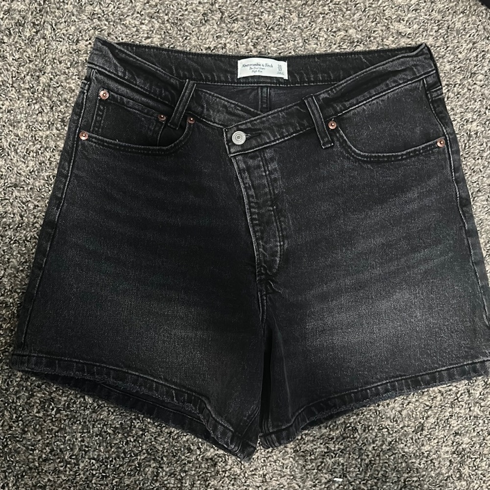 Abercrombie Dad Short High Rise